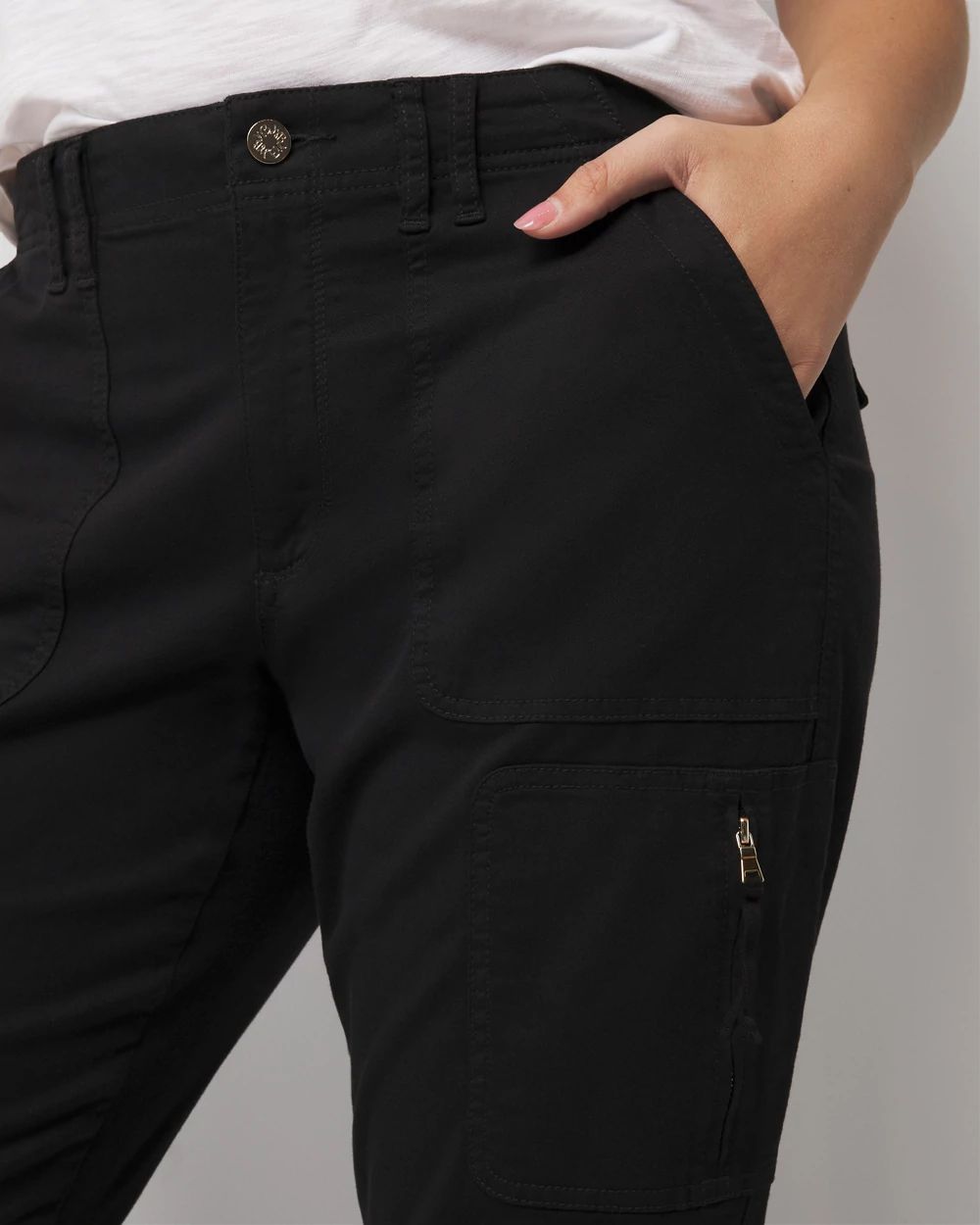Curvy Mid-Rise Pret-A-Pedi Straight Cropped Pants
