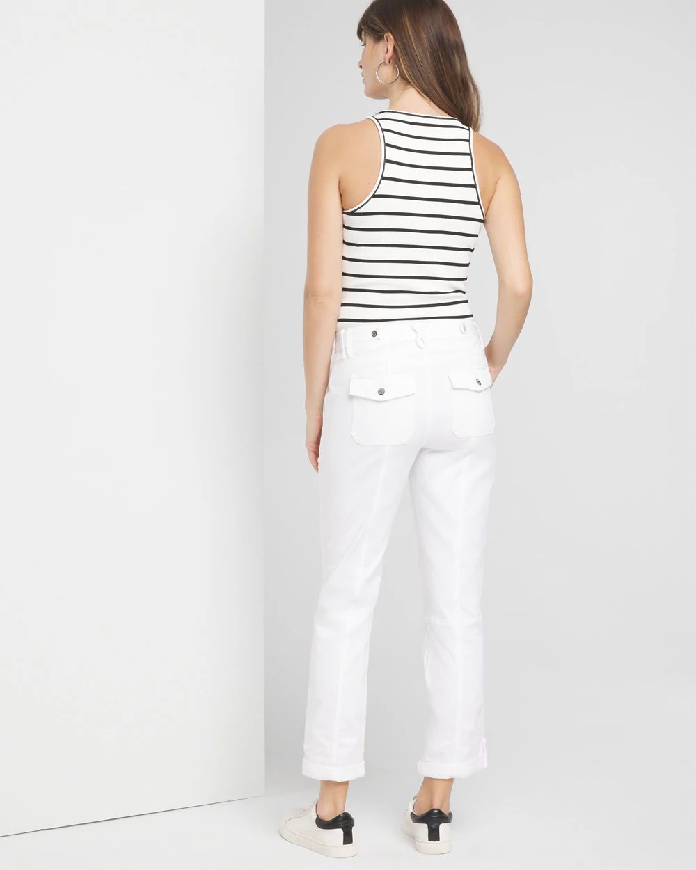 Mid-Rise Pret-A-Pedi Straight Crop Pants